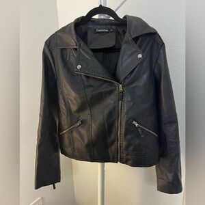 Tanming Black Faux Leather Moto Jacket – Women’s Large